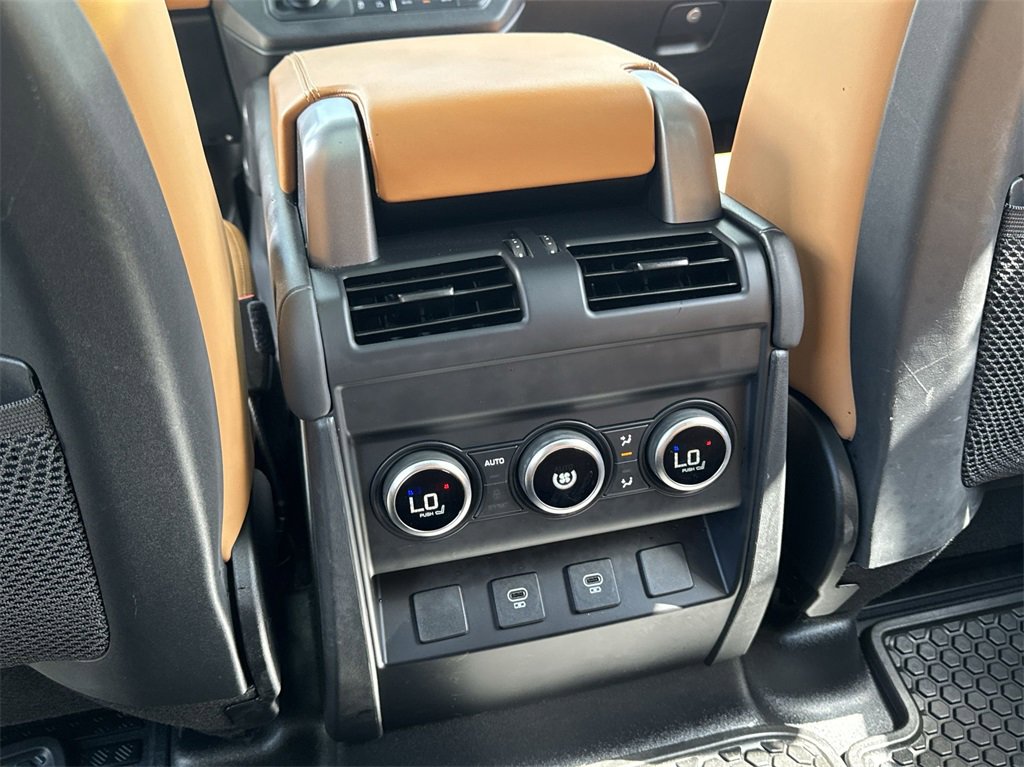 Used 2023 Land Rover Defender 110 V8 image 30