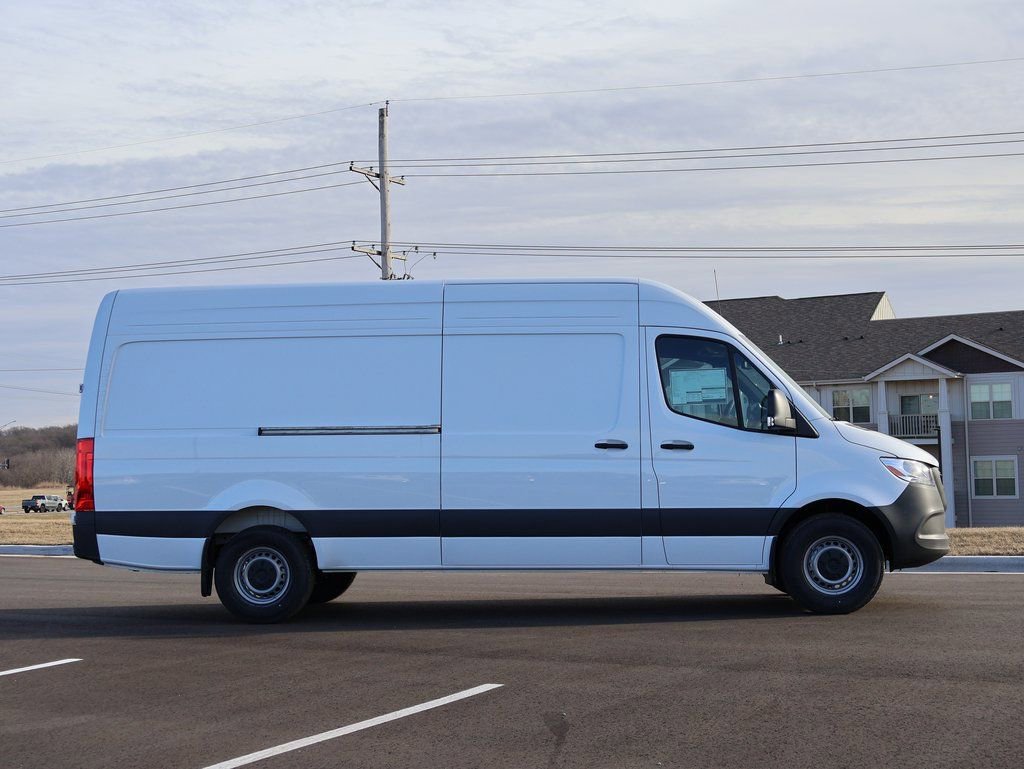 New 2026 Mercedes-Benz Sprinter 2500 image 4