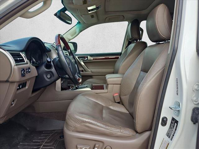 Used 2014 Lexus GX 460 w/ Premium Package AWD/4WD image 14