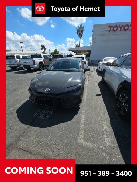 Used 2025 Toyota Camry SE