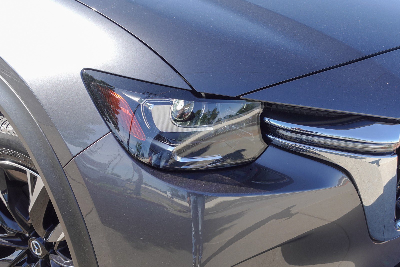 Used 2024 MAZDA CX-90 Plug-In Hybrid w/ Premium Pkg image 2