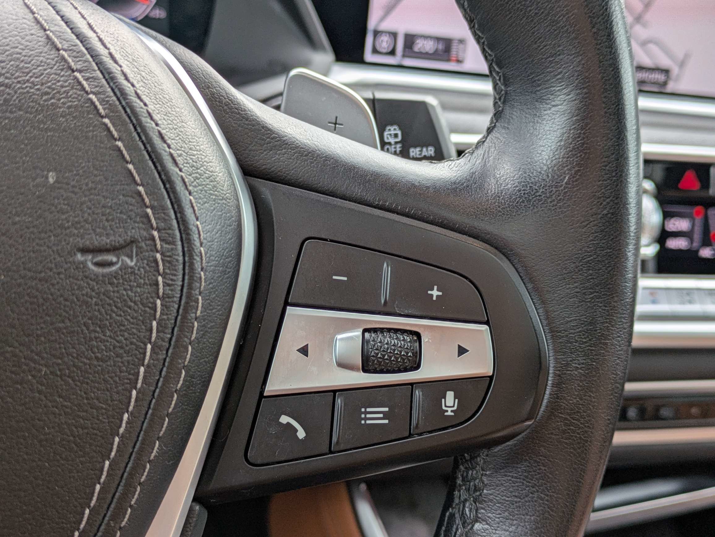 Used 2023 BMW X5 xDrive40i w/ Premium Package AWD/4WD image 37