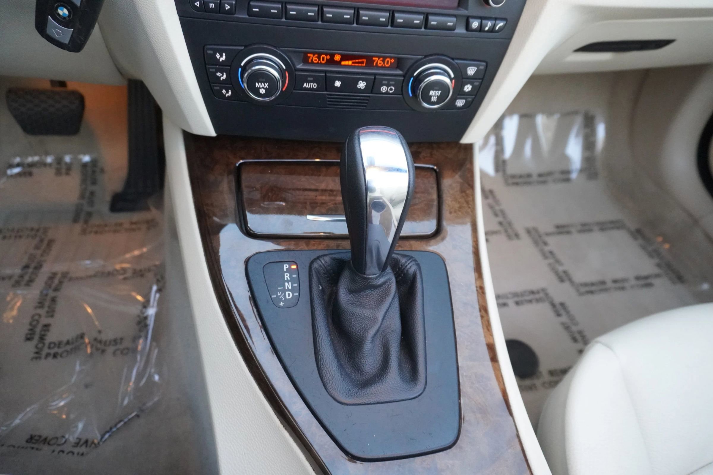 Used 2009 BMW 328i Convertible image 17