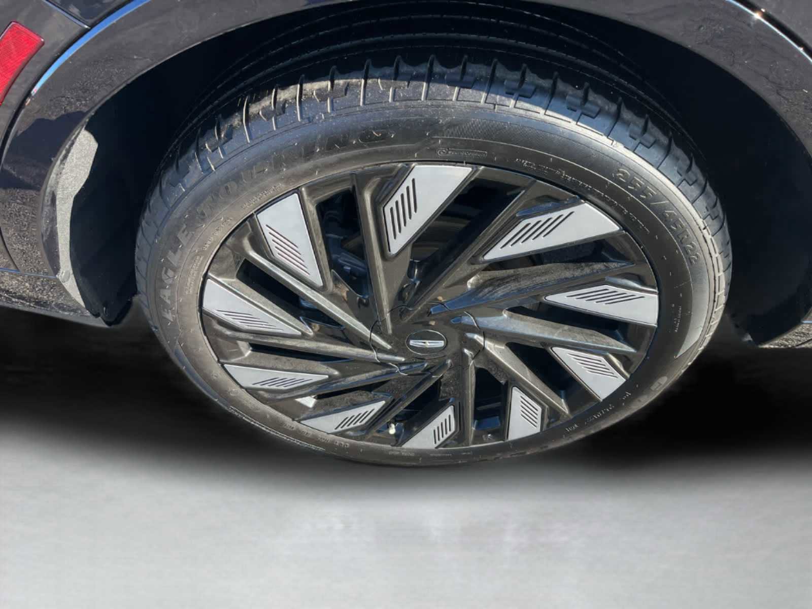 Used 2024 Lincoln Nautilus Reserve w/ Equipment Group 202A image 9