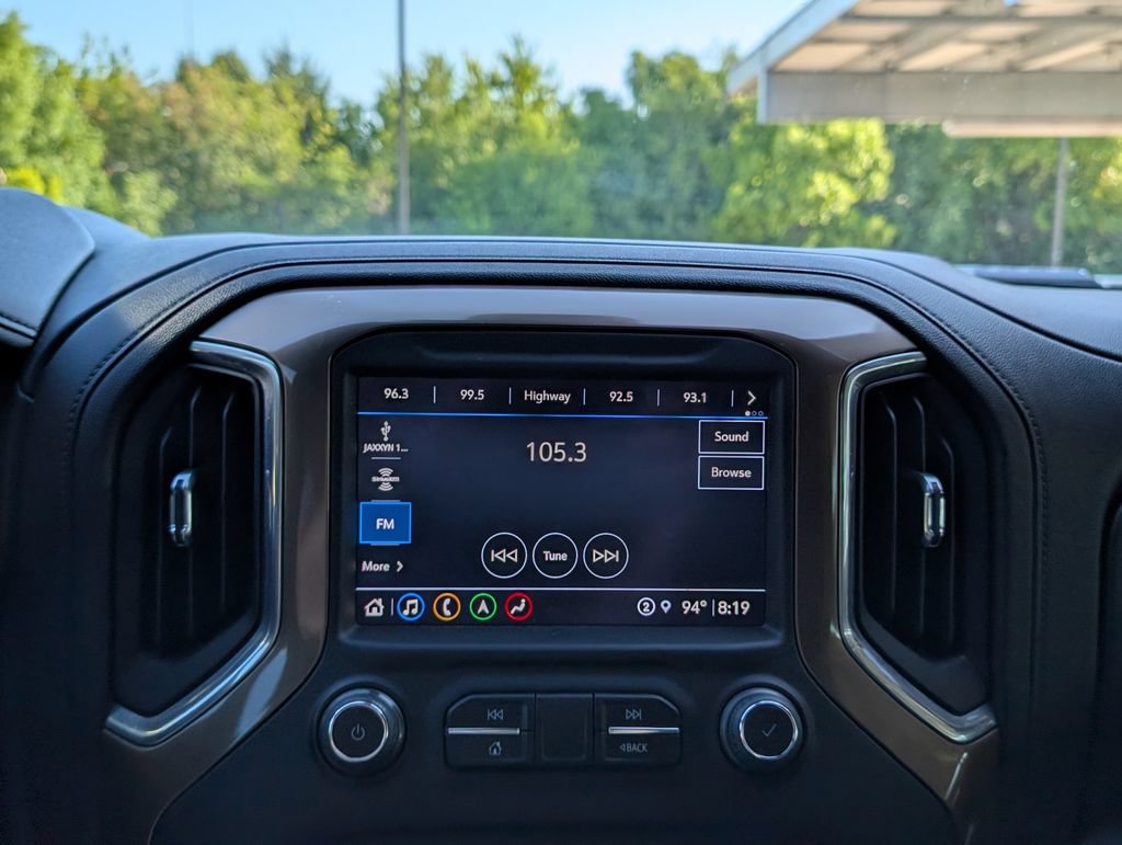 Used 2022 Chevrolet Silverado 2500 High Country w/ Technology Package AWD/4WD image 6