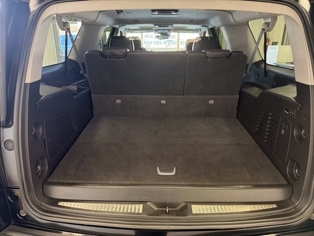 Used 2016 Cadillac Escalade ESV Luxury image 29