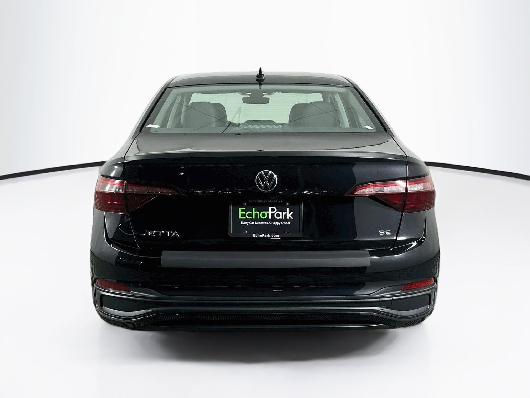 Used 2024 Volkswagen Jetta SE FWD image 7
