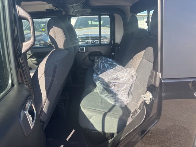 New 2026 Jeep Gladiator Sport AWD/4WD image 9