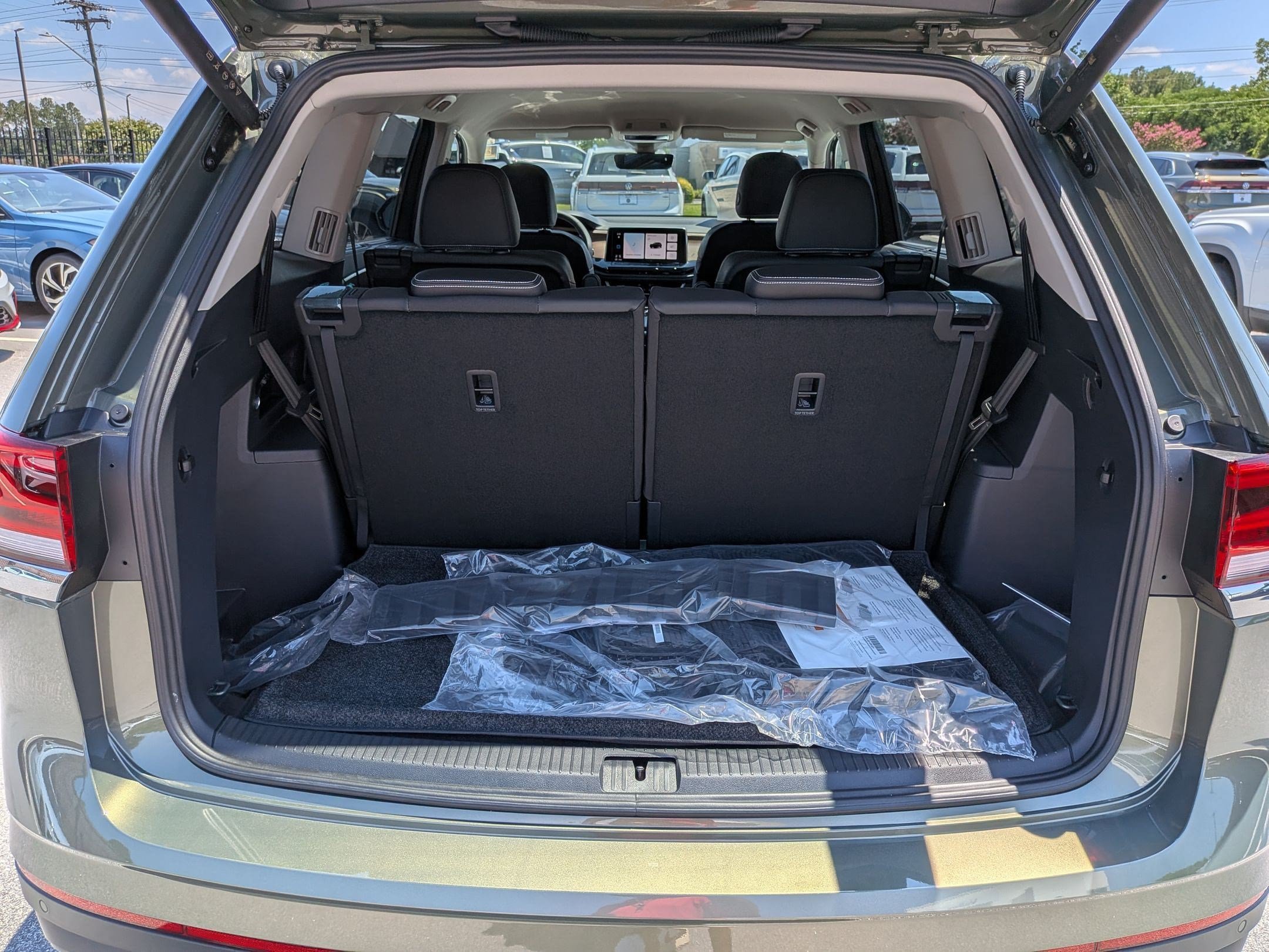 New 2026 Volkswagen Atlas SE AWD/4WD image 32