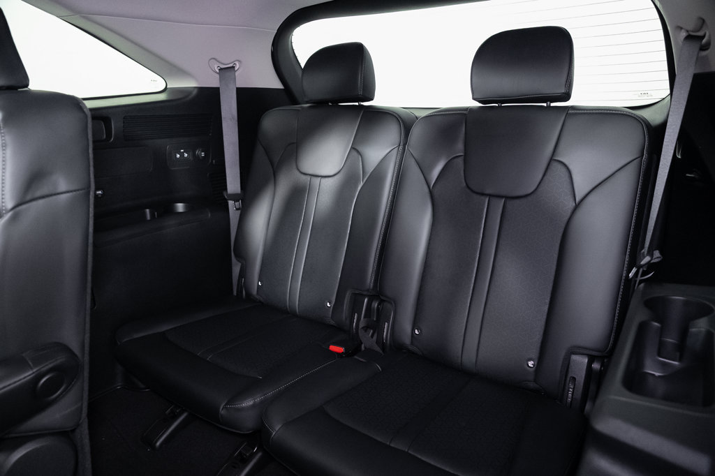 Used 2023 Kia Sorento EX FWD image 25