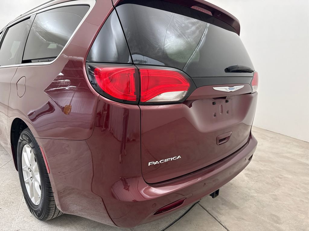 Used 2018 Chrysler Pacifica LX FWD image 21