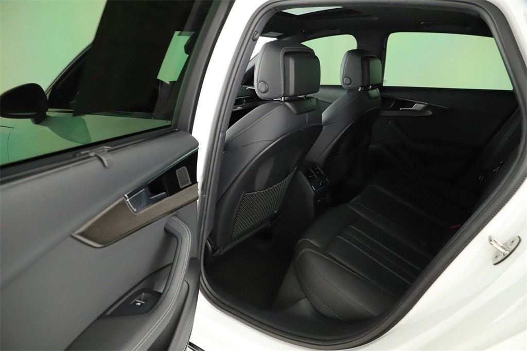 Certified 2024 Audi S4 Premium Plus image 27