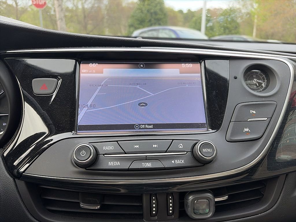 Used 2017 Buick Envision Premium image 10