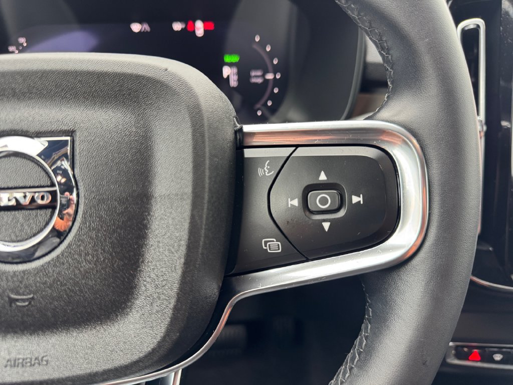 Certified 2023 Volvo XC40 Recharge Plus AWD/4WD image 16