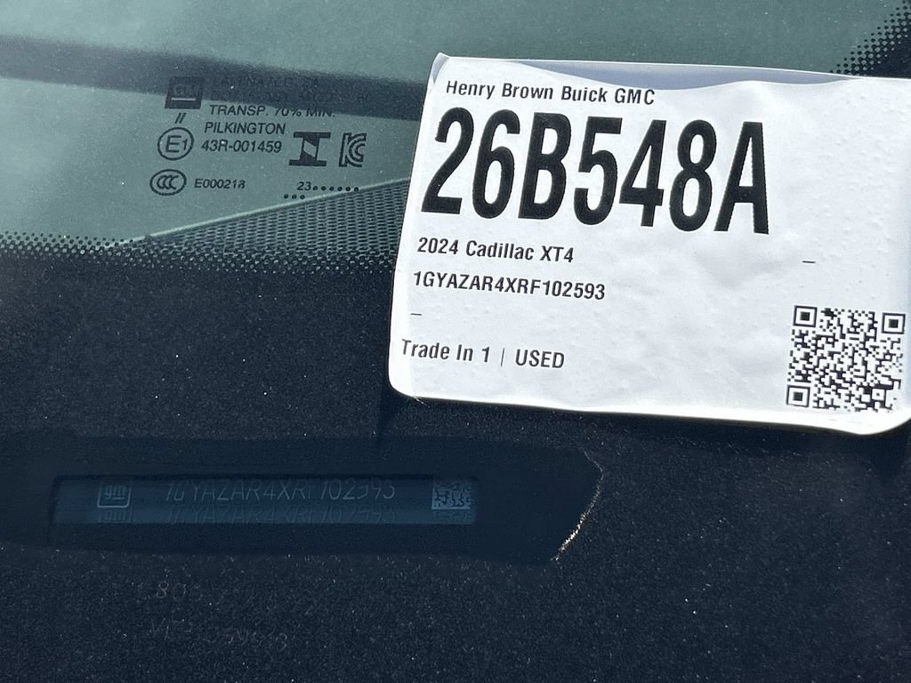 Used 2024 Cadillac XT4 Luxury w/ Cold Weather Package FWD image 35