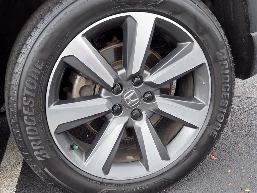 Certified 2025 Honda Pilot Elite image 19
