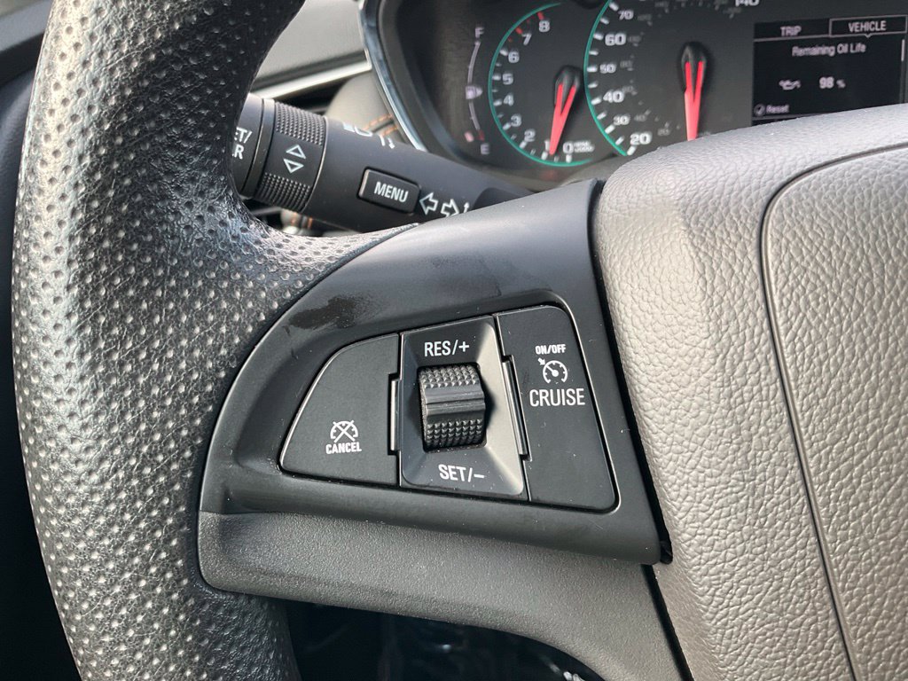 Used 2021 Chevrolet Trax LT FWD image 23