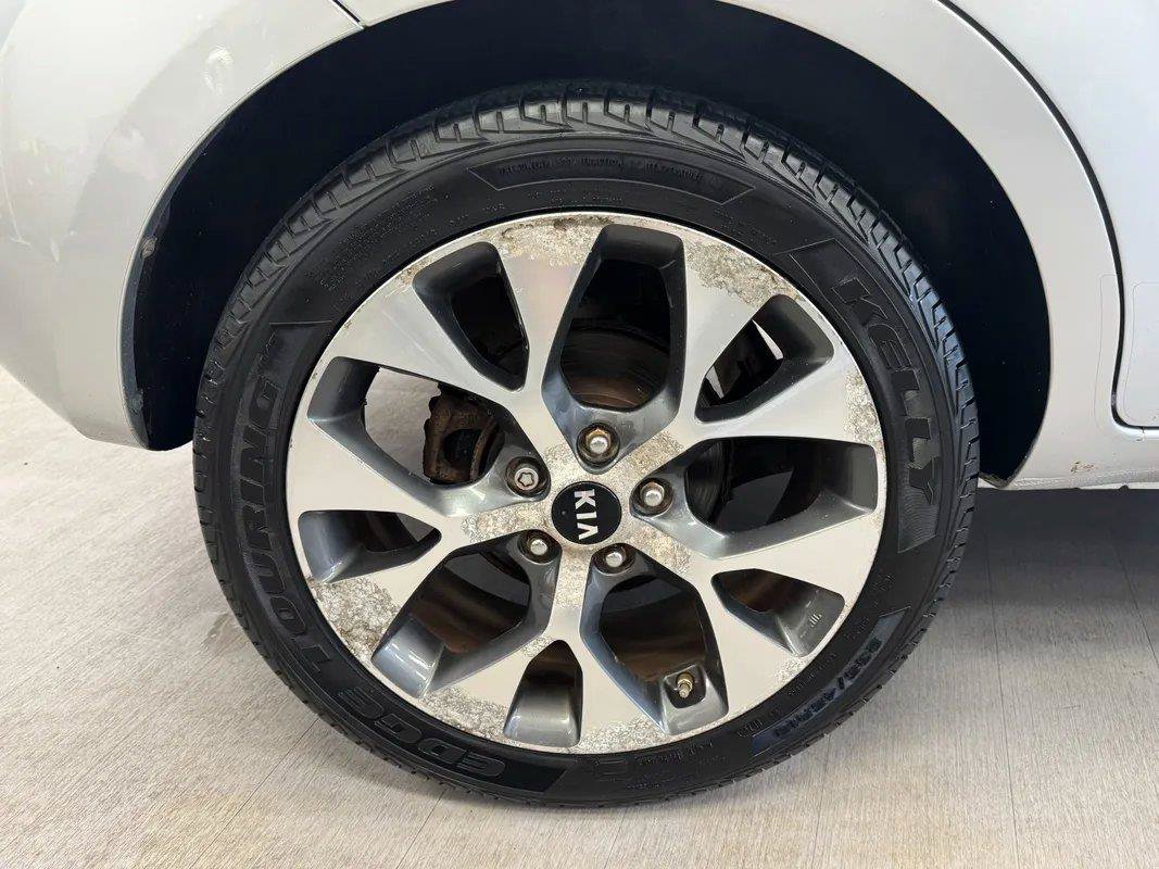 Used 2012 Kia Soul ! FWD image 37
