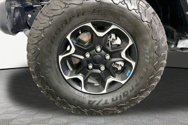 Used 2023 Jeep Wrangler Unlimited Rubicon 4xe w/ Cold Weather Group AWD/4WD image 32