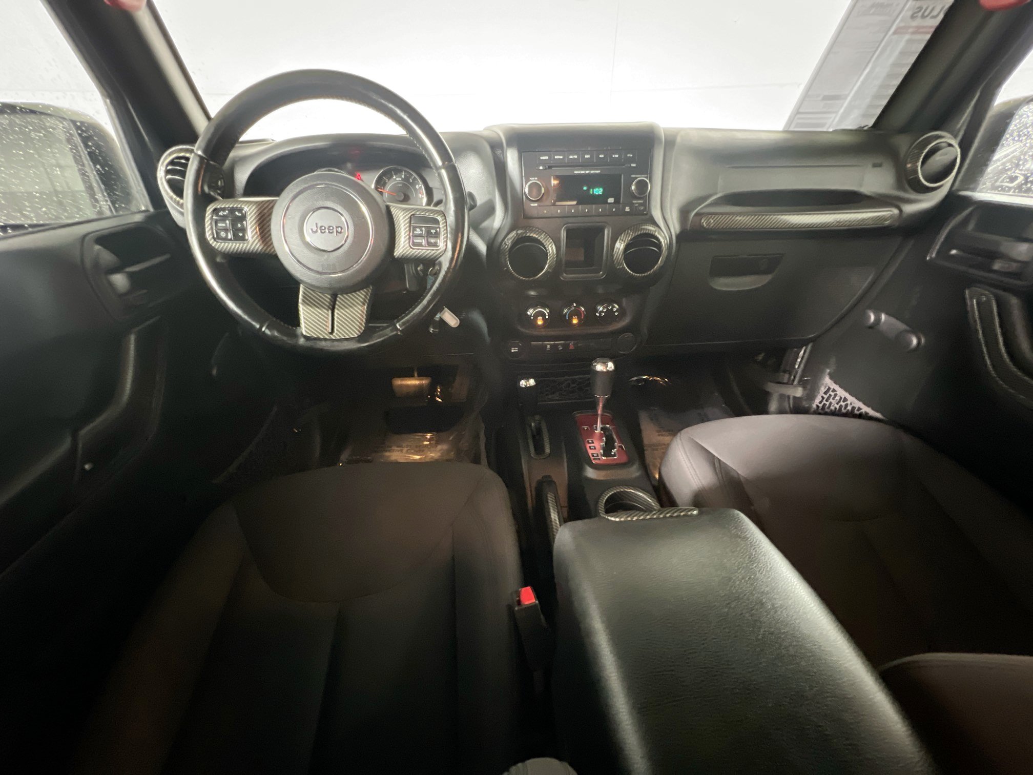Used 2018 Jeep Wrangler Unlimited Sport w/ Connectivity Group AWD/4WD image 27