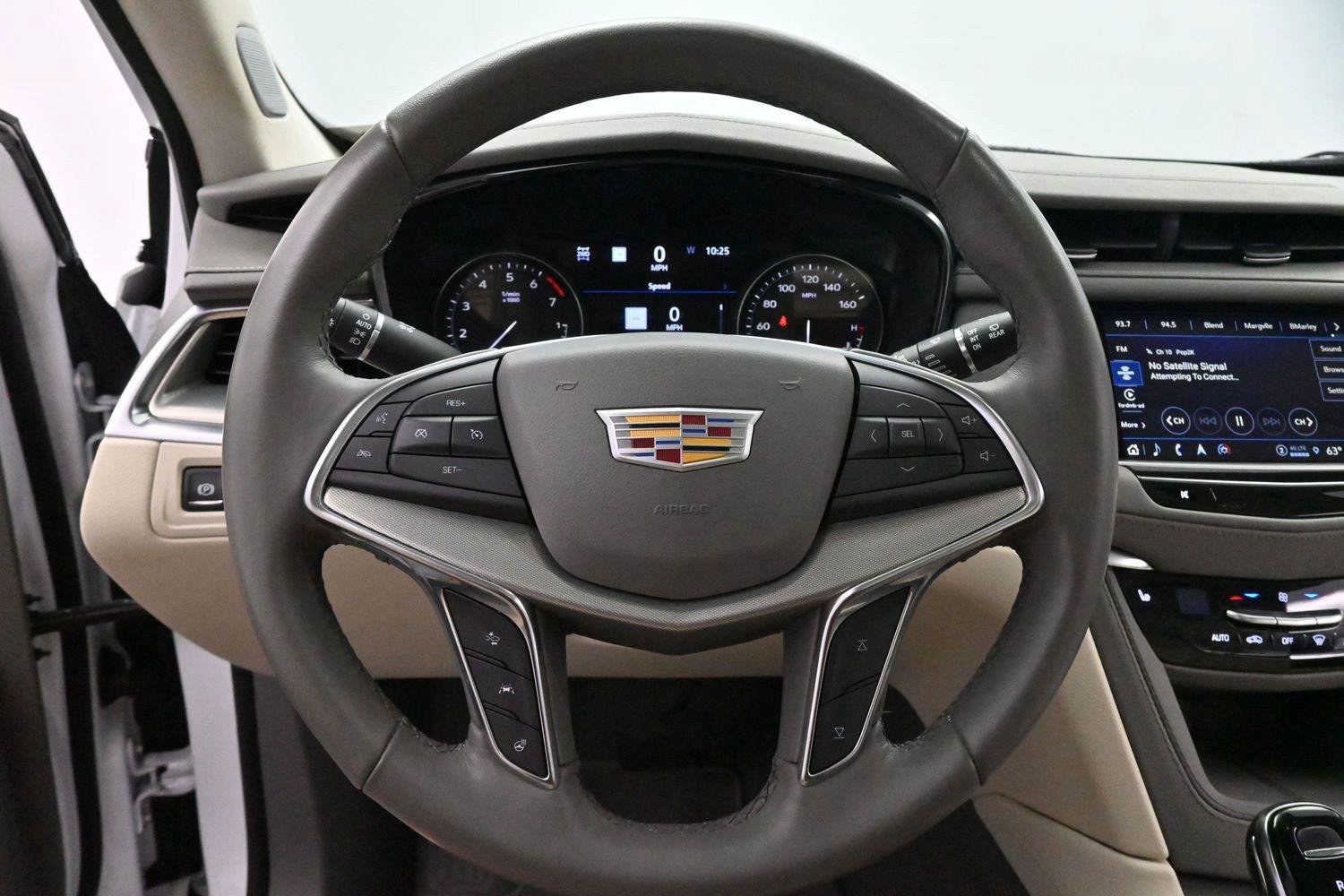 Certified 2024 Cadillac XT5 Premium Luxury w/ Technology Package AWD/4WD image 15