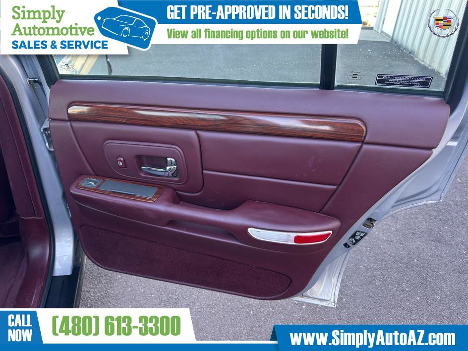 Used 1997 Cadillac De Ville Sedan FWD image 24