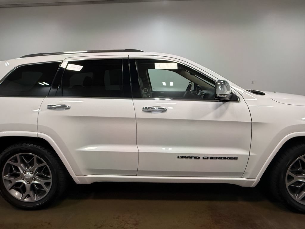 Used 2021 Jeep Grand Cherokee Overland w/ Protech Group AWD/4WD image 32