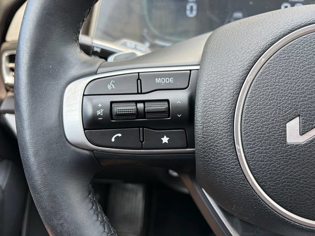 Used 2023 Kia Sportage EX AWD/4WD image 13