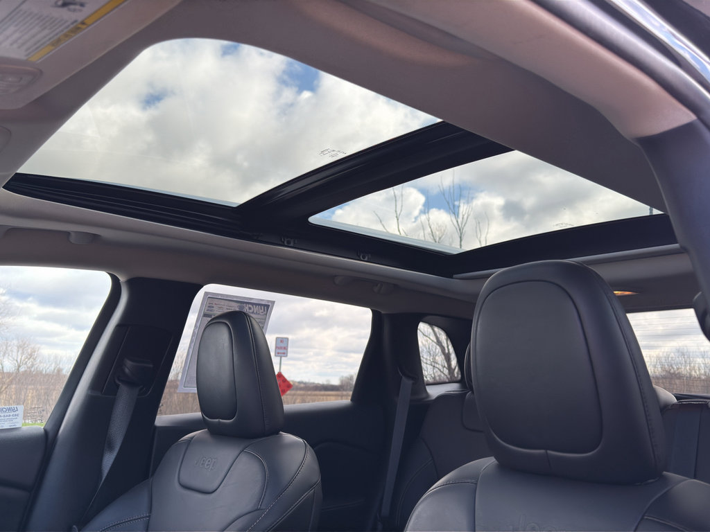 Used 2018 Jeep Cherokee Limited image 19