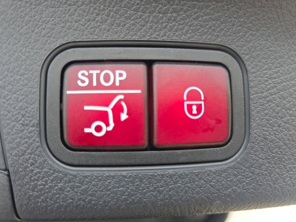 Certified 2026 Mercedes-Benz GLA 250 4MATIC image 18