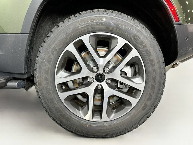 Used 2026 Land Rover Defender 110 S AWD/4WD image 28