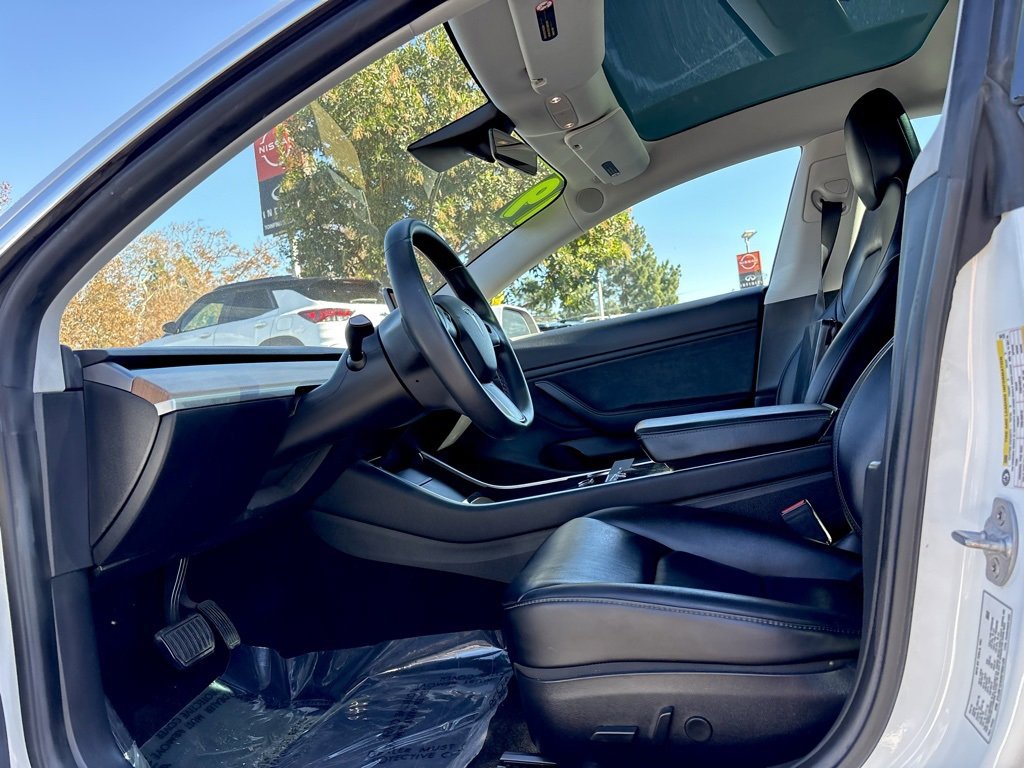 Used 2019 Tesla Model 3 Mid Range image 21