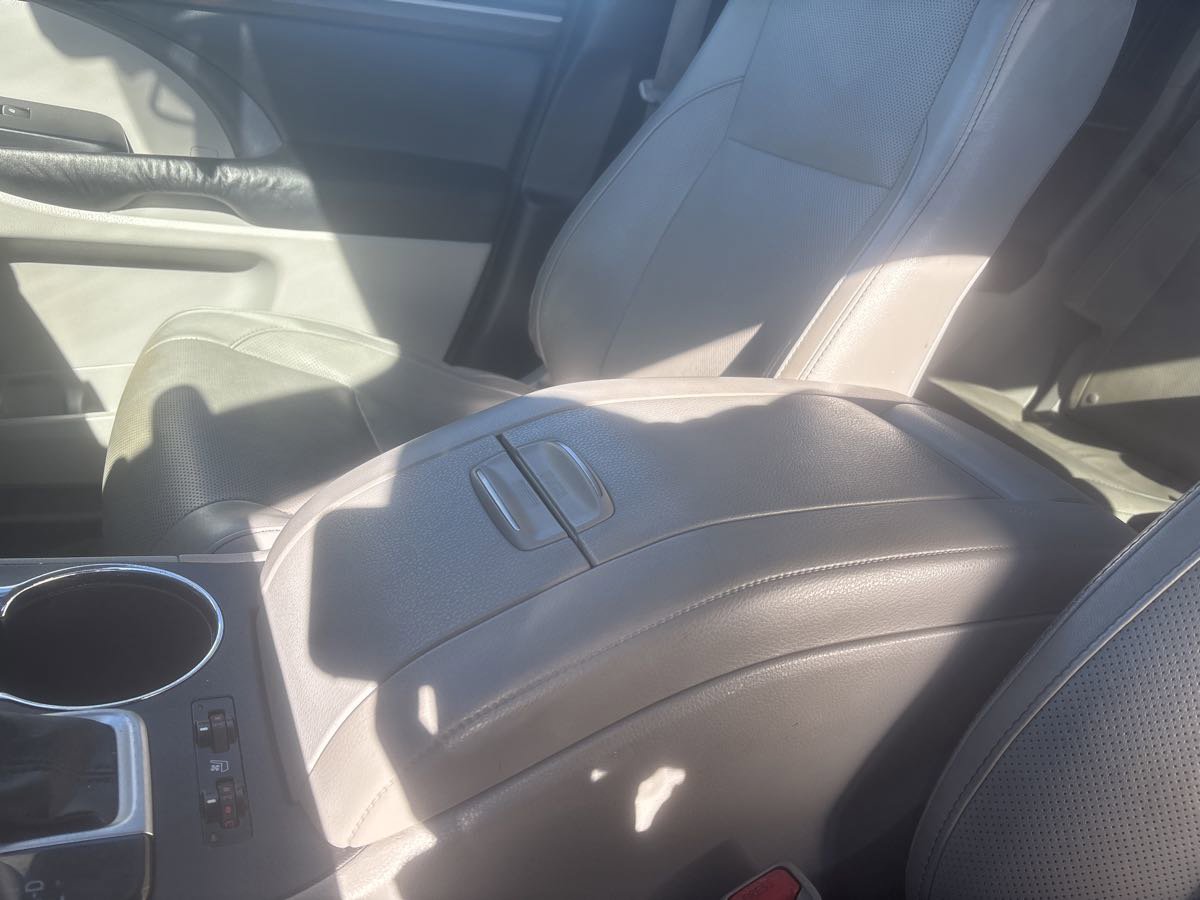 Used 2016 Toyota Highlander Limited Platinum image 19