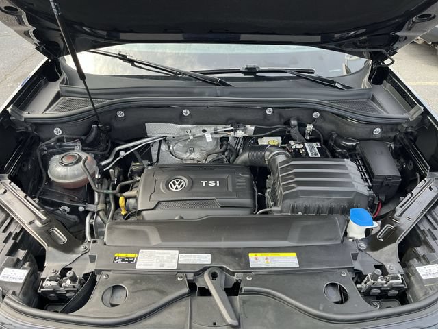Used 2023 Volkswagen Atlas Cross Sport SEL R-Line AWD/4WD image 20