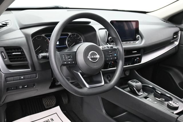 Used 2024 Nissan Rogue SV AWD/4WD image 15