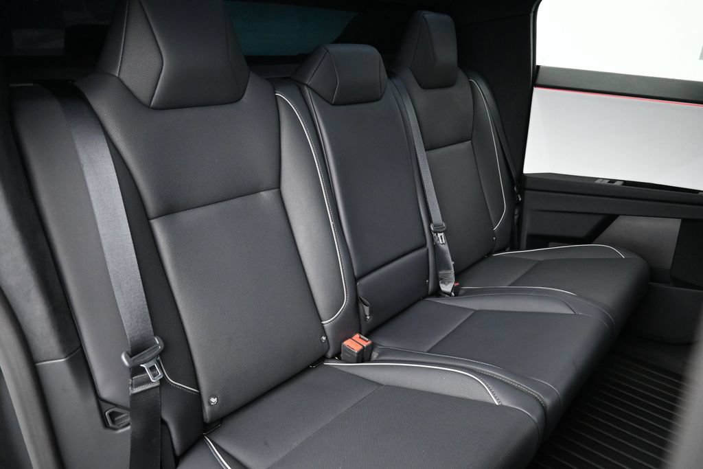 Used 2024 Tesla Cybertruck AWD Crew Cab image 26
