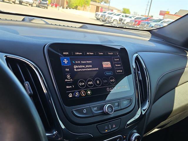 Used 2023 Chevrolet Equinox RS image 16