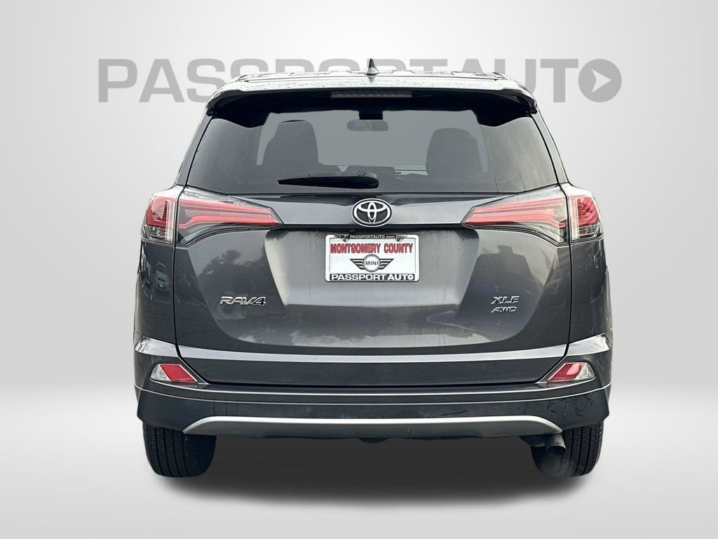 Used 2018 Toyota RAV4 XLE image 3