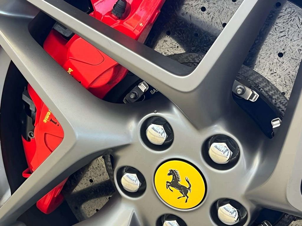 Used 2021 Ferrari F8 Tributo image 14