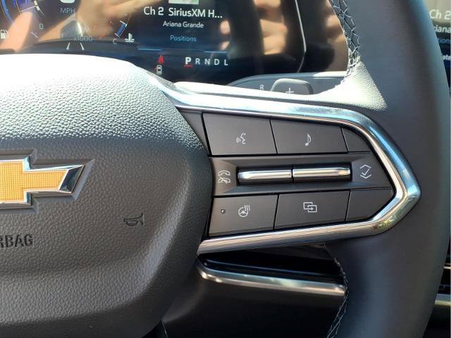 Used 2027 Chevrolet Equinox LT w/ Convenience Package II FWD image 16