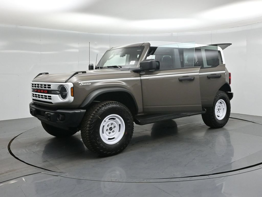 Certified 2026 Ford Bronco Heritage Edition AWD/4WD image 29