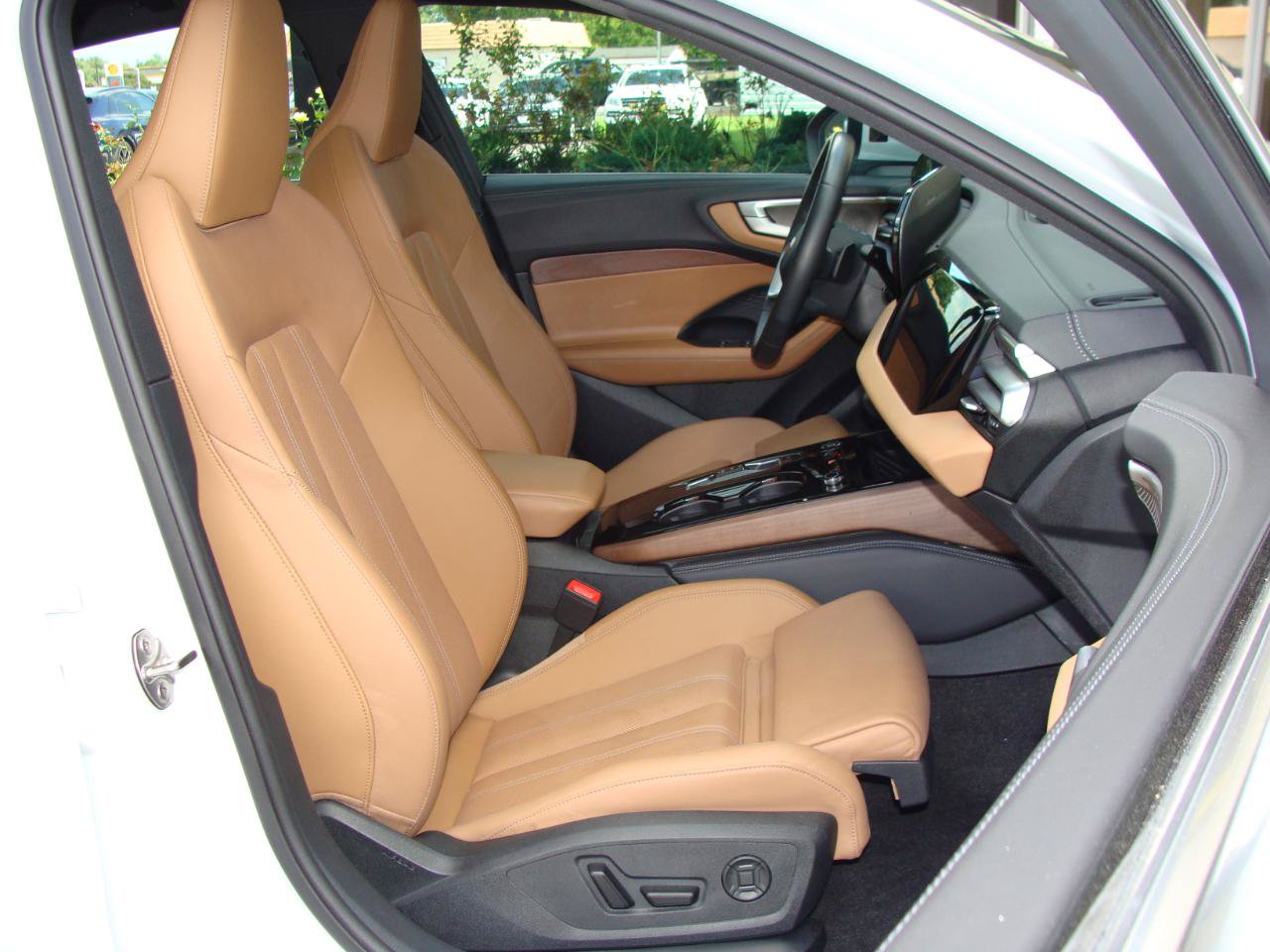Used 2025 Audi A5 2.0T Premium Plus w/ Premium Plus AWD/4WD image 9