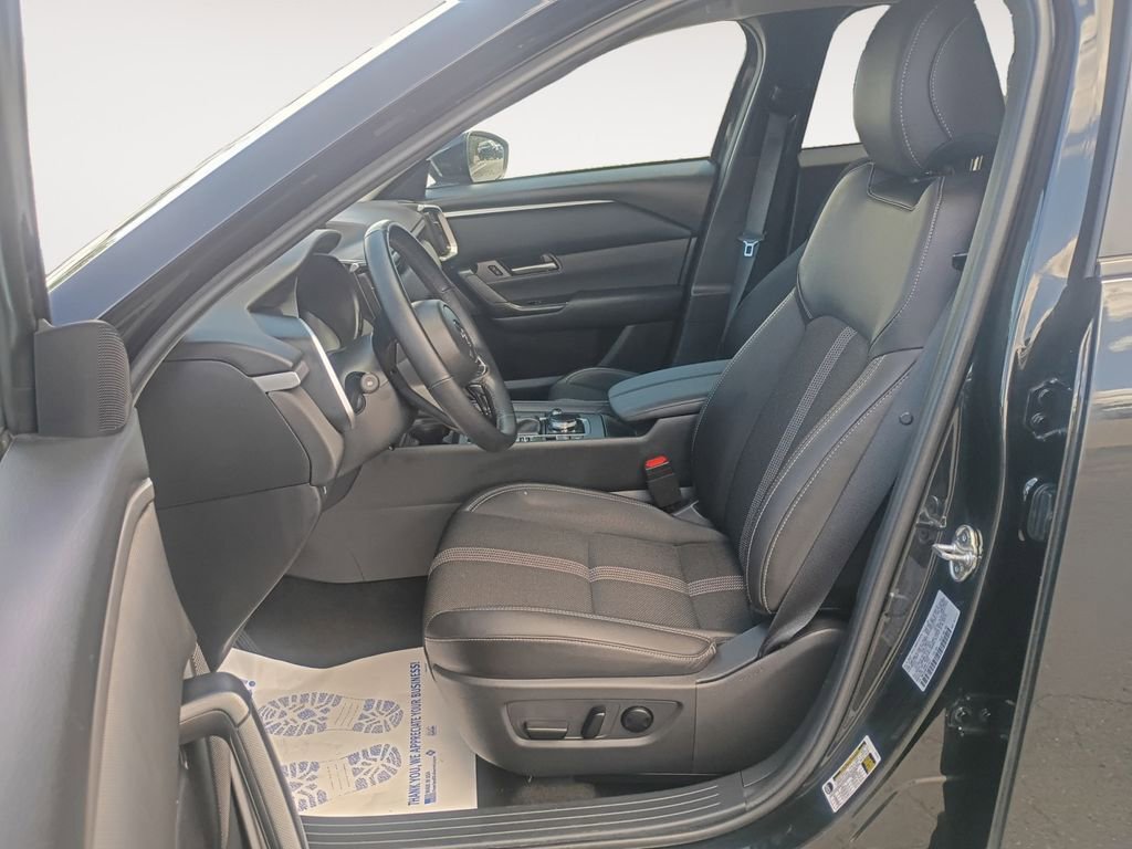Used 2025 MAZDA CX-50 AWD 2.5 S w/ Preferred Package image 9