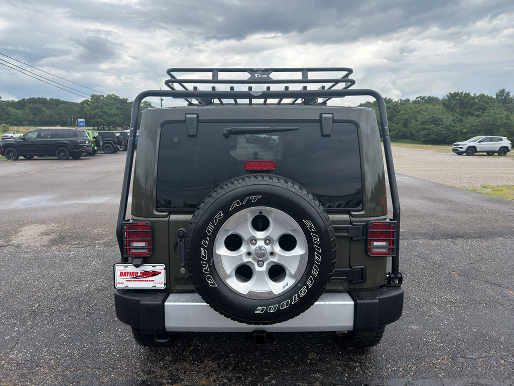 Used 2015 Jeep Wrangler Unlimited Sahara w/ Max Tow Package AWD/4WD image 5