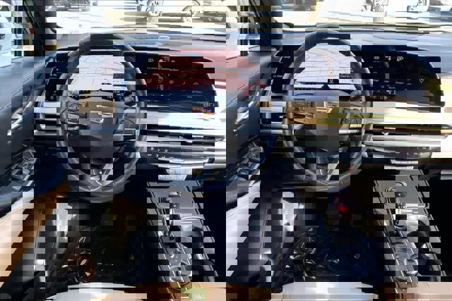 Used 2024 Cadillac XT4 Luxury w/ Trailering Package image 4