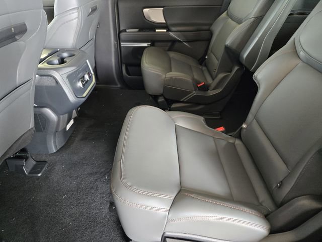 New 2025 Ford Expedition Active image 20