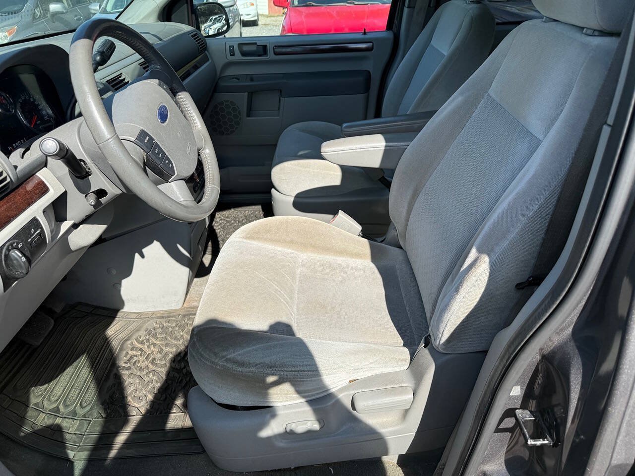 Used 2006 Ford Freestar SEL FWD image 23