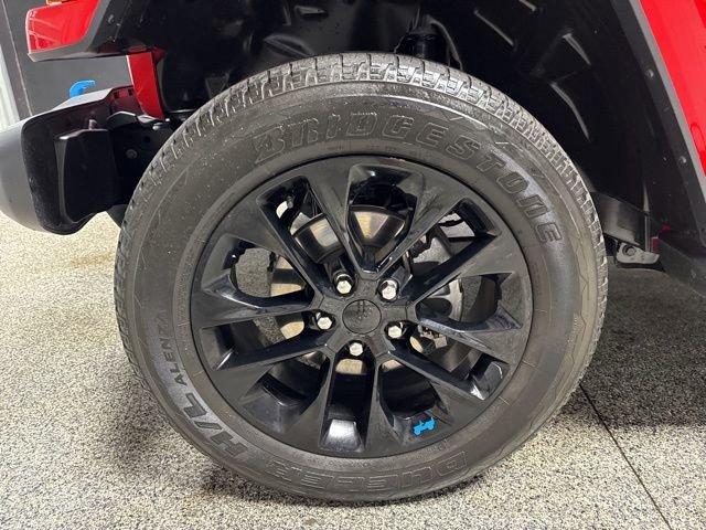 Used 2022 Jeep Wrangler Unlimited Sahara image 4