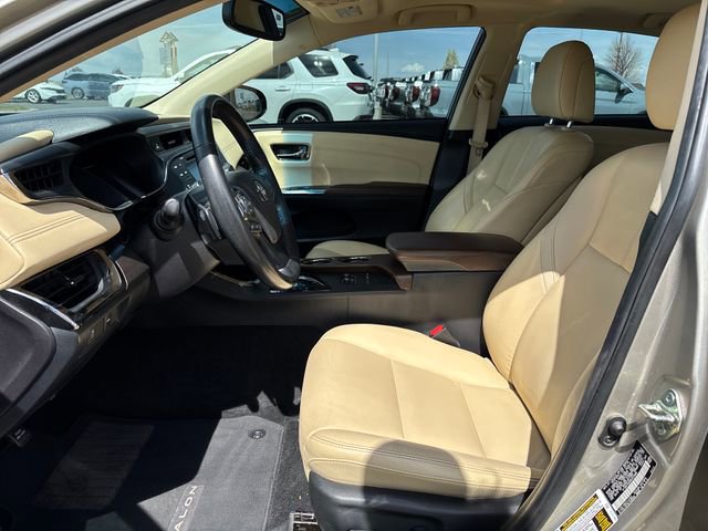 Used 2016 Toyota Avalon XLE Plus FWD image 9
