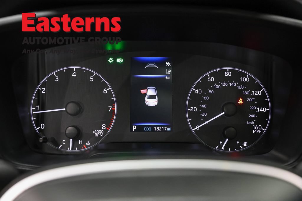 Used 2024 Toyota Corolla SE w/ SE Premium Package FWD image 18